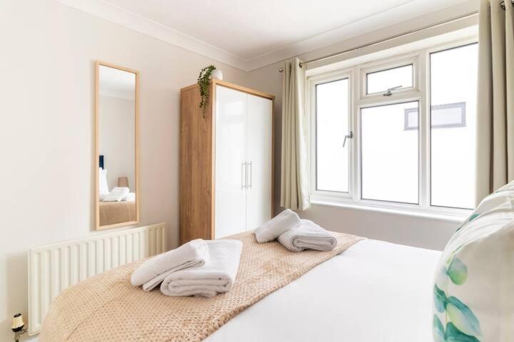 Incredible Sea View 2 Bedroom Beach Apartment Bournemouth Exterior photo